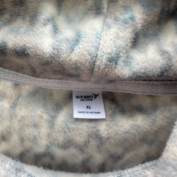 Old Navy Active Cropped Microfleece Aminal Print Funnel Neck Pullover Sweatshirt - Picture 3 of 10